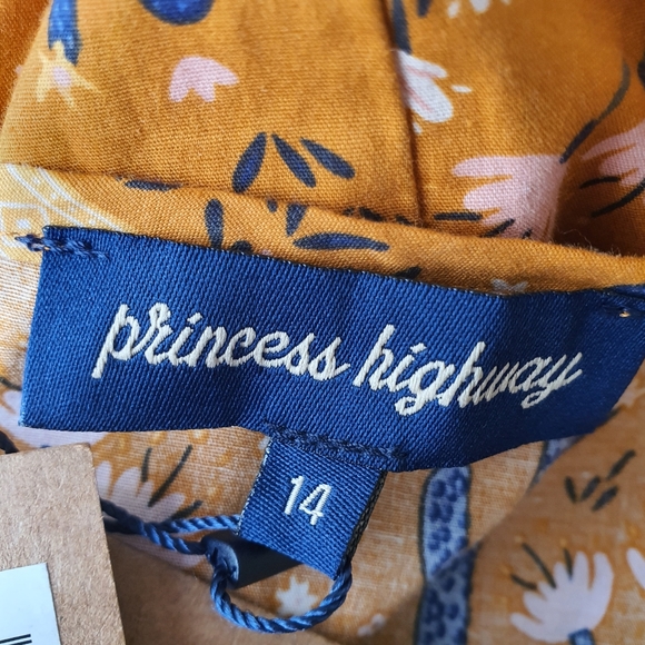 NWT Princess Highway Size 14 Llama Print Fit and Flare Dress with Pockets - Picture 2 of 15